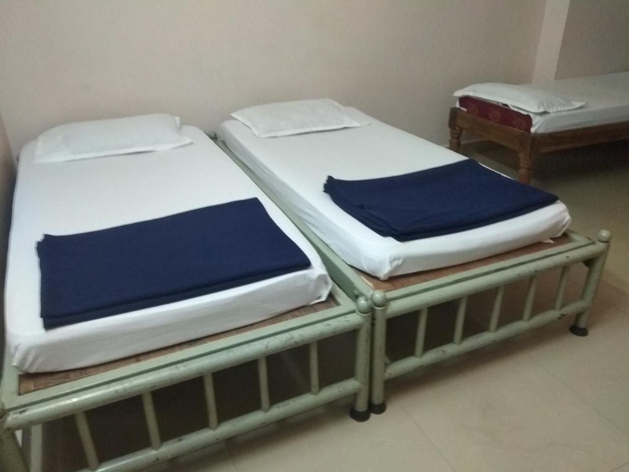 Apoorva Residency Hotel Bangalore Esterno foto